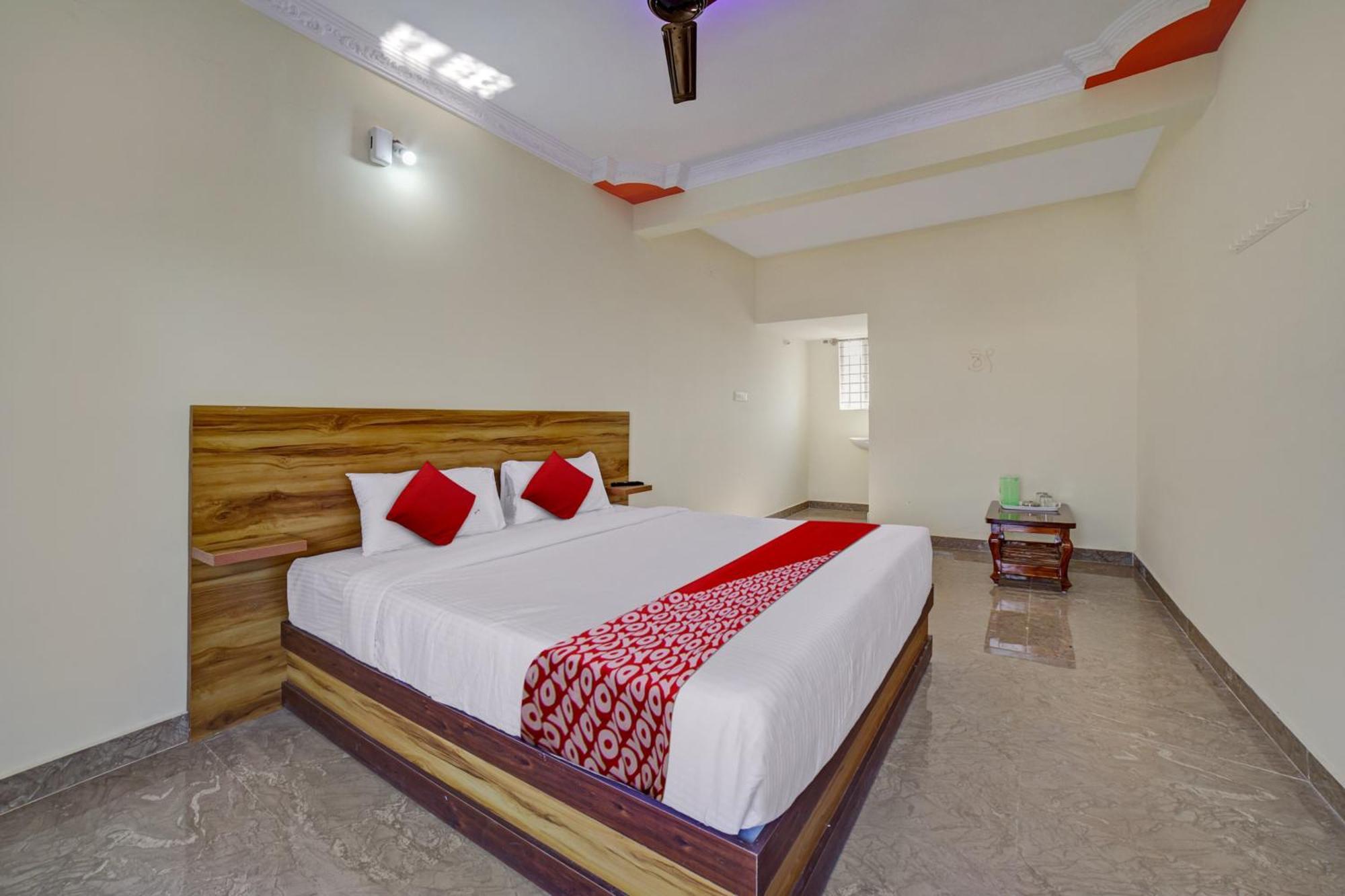 Oyo Hotel Pvg Comfort Chik Bānavar 외부 사진
